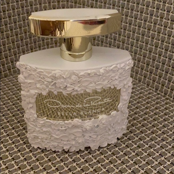 ⚡️OSCAR DE LA RENTA ❣️BELLA BLANCA 3.4oz💥 - Picture 3 of 4